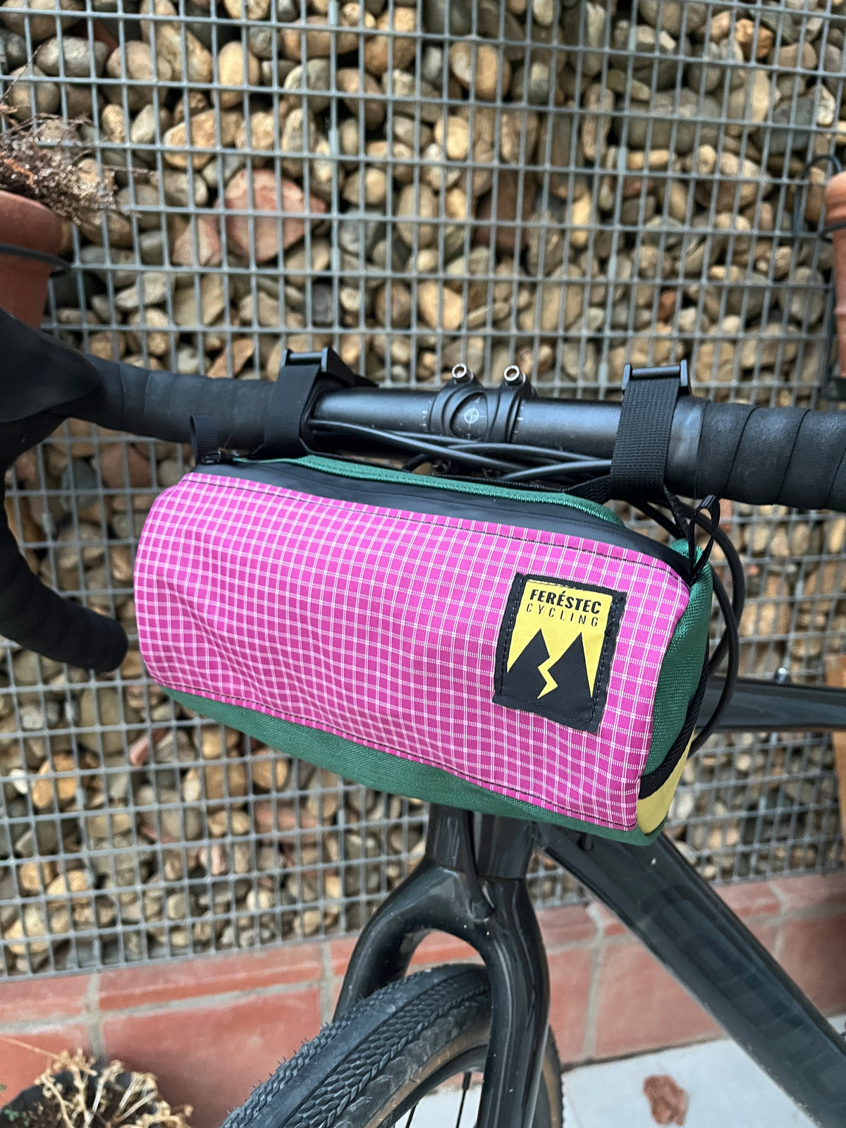 Handlebar bag - Very Berry and Green bottle